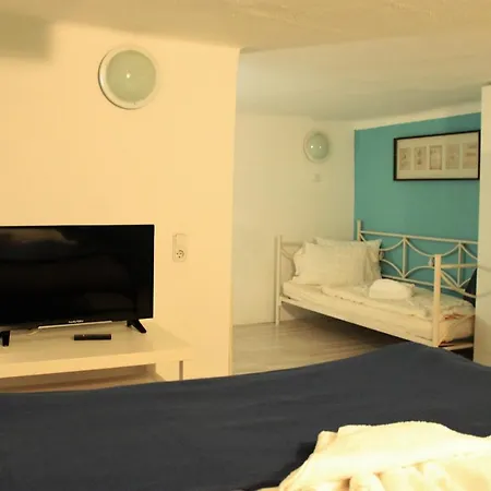 Easy Flat Opera Apartmán *