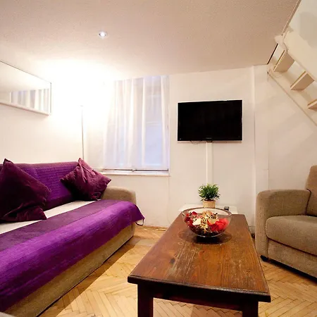 Easy Flat Opera Apartmán