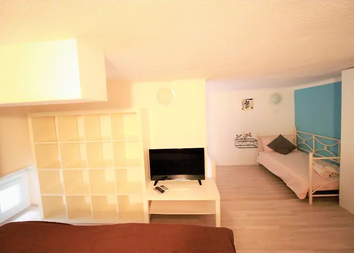 Easy Flat Opera * Budapeszt