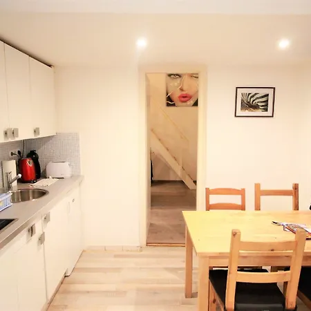 Easy Flat Opera * ブダペスト